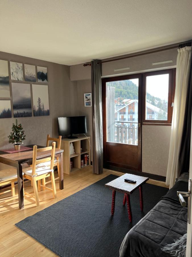 Auron Montain View Apartment Bagian luar foto