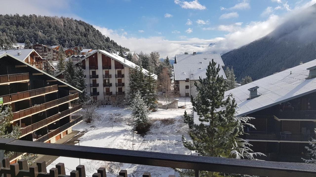 Auron Montain View Apartment Bagian luar foto
